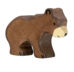Holztiger Bruine beer, klein. 8,5 cm. 8,5 x 2,3 x 7 cm. | 4013594801935